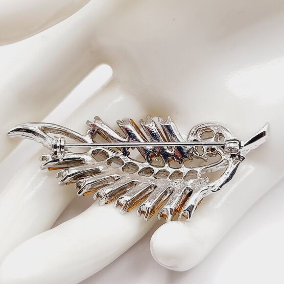Vintage Feather Brooch Clear Rhinestones Silver Tone Rhodium Plate, Repair - Picture 4 of 8